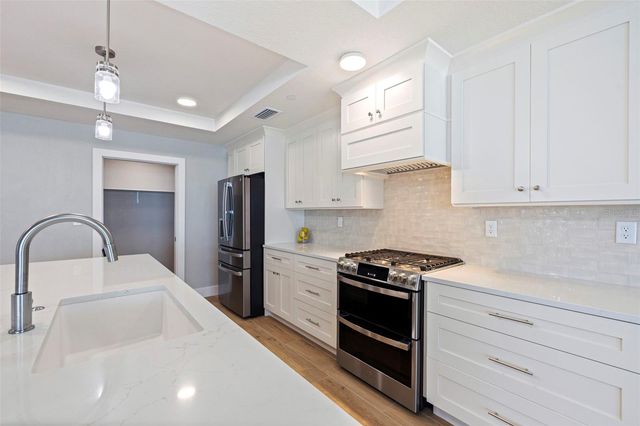 14048 GULF BOULEVARD 201, Madeira Beach, FL 33708