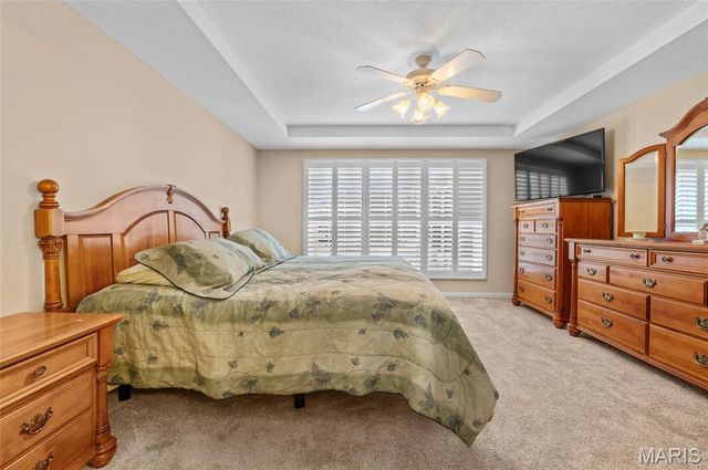 127 Stonebridge Manor Drive, Maryville, IL 62062