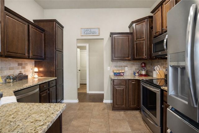 216 Ford Street, Lowell, AR 72745