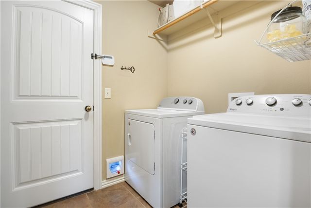 216 Ford Street, Lowell, AR 72745