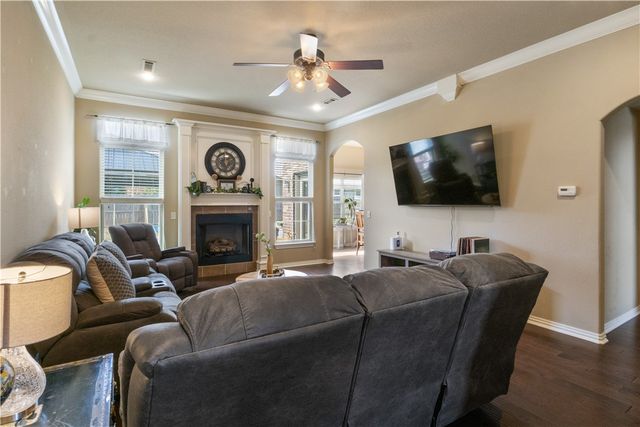 216 Ford Street, Lowell, AR 72745