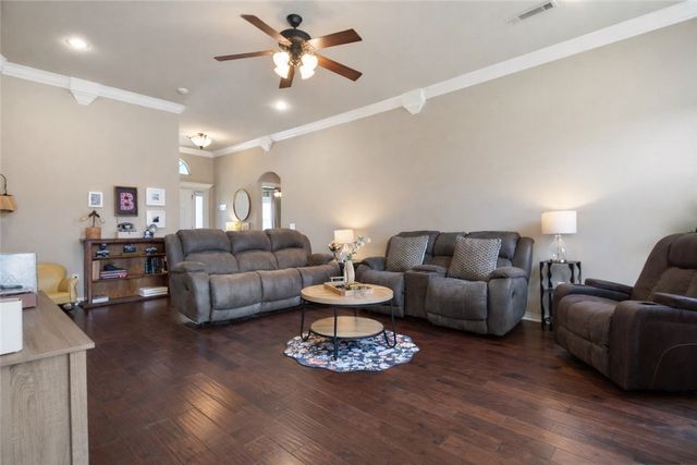 216 Ford Street, Lowell, AR 72745