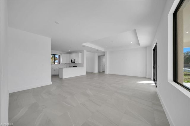 2208 NE 9th AVE, Cape Coral, FL 33909