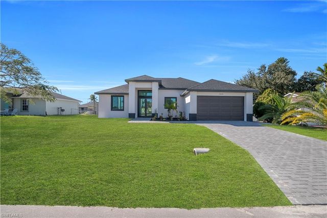 2208 NE 9th AVE, Cape Coral, FL 33909