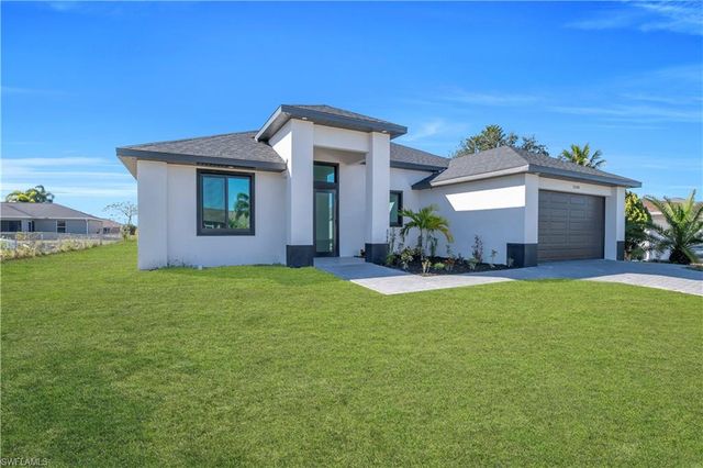 2208 NE 9th AVE, Cape Coral, FL 33909