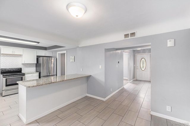 2657 Frankson Avenue, Rochester Hills, MI 48307