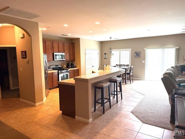 10903 Corbett Canyon Drive, Bakersfield, CA 93312