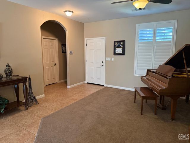 10903 Corbett Canyon Drive, Bakersfield, CA 93312