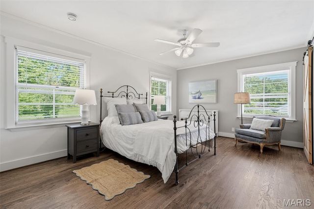 427 Clif Side Drive, Glendale, MO 63122