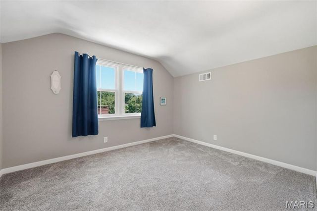 427 Clif Side Drive, Glendale, MO 63122