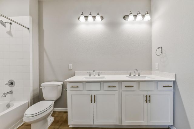 6410 Calhoun Road, Houston, TX 77021