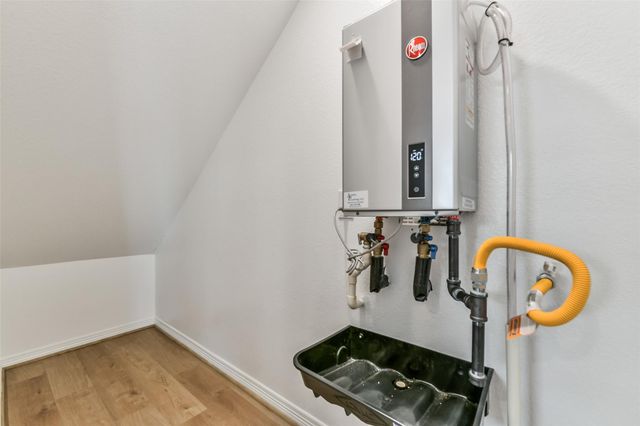 6410 Calhoun Road, Houston, TX 77021