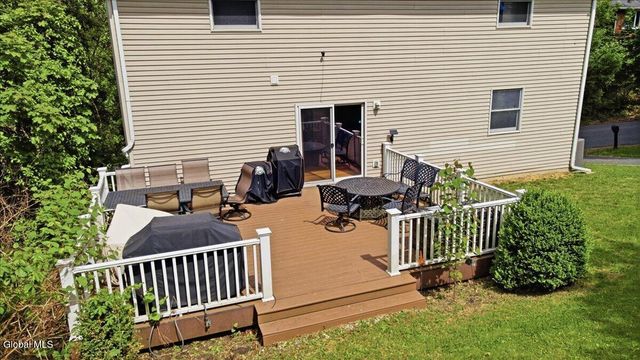 207 Hillcrest Avenue, Albany, NY 12203