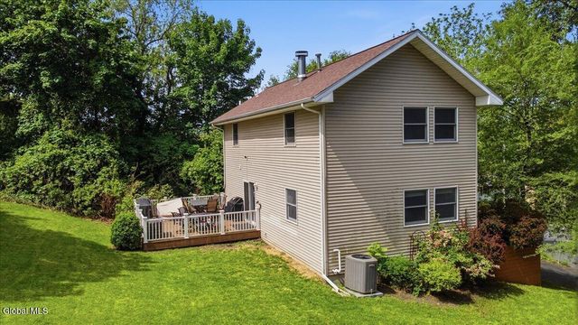 207 Hillcrest Avenue, Albany, NY 12203