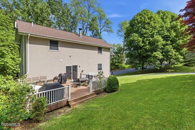 207 Hillcrest Avenue, Albany, NY 12203