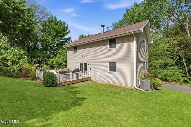 207 Hillcrest Avenue, Albany, NY 12203