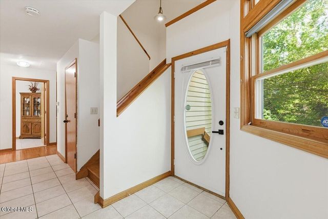 207 Hillcrest Avenue, Albany, NY 12203