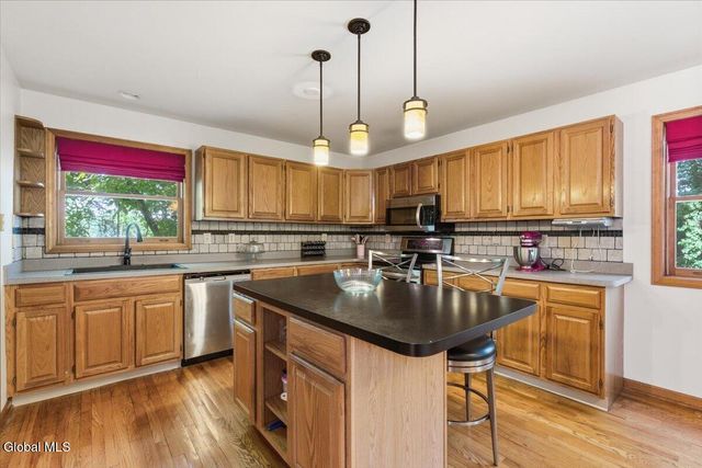 207 Hillcrest Avenue, Albany, NY 12203