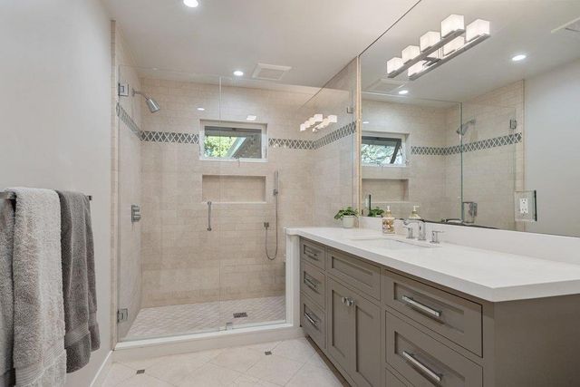 243 Robin Way, Menlo Park, CA 94025