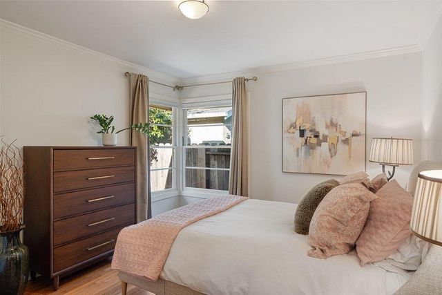 243 Robin Way, Menlo Park, CA 94025