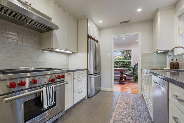 243 Robin Way, Menlo Park, CA 94025