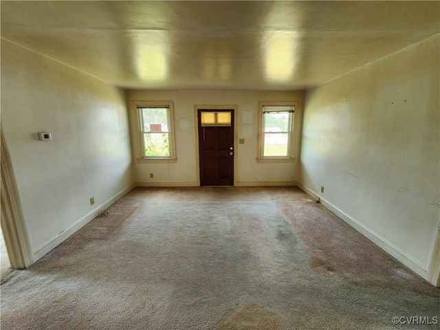 25521 Ferndale Rd, Petersburg, VA 23803