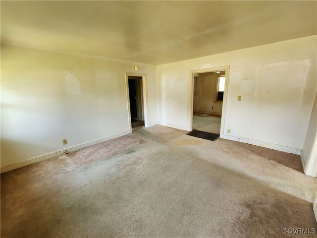 25521 Ferndale Rd, Petersburg, VA 23803