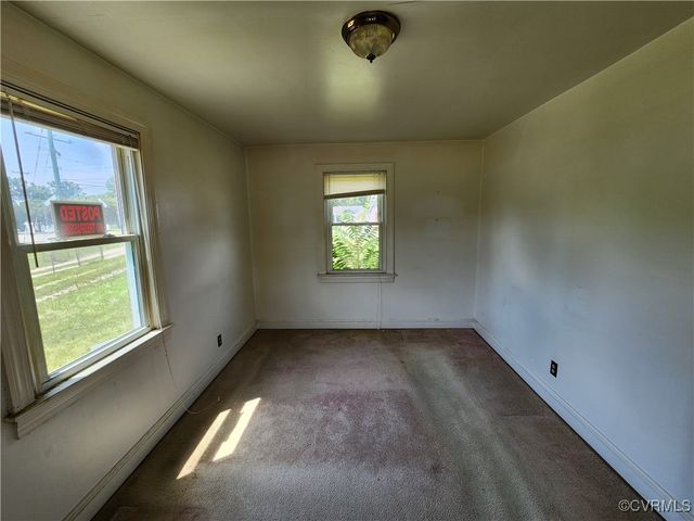 25521 Ferndale Rd, Petersburg, VA 23803