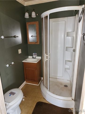 25521 Ferndale Rd, Petersburg, VA 23803