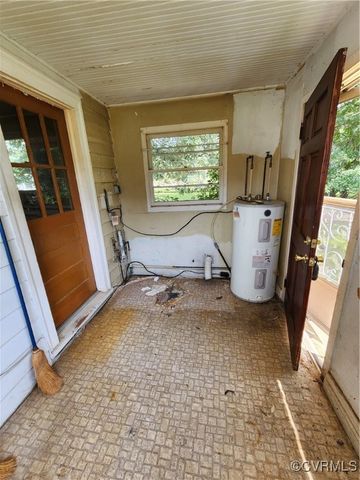 25521 Ferndale Rd, Petersburg, VA 23803