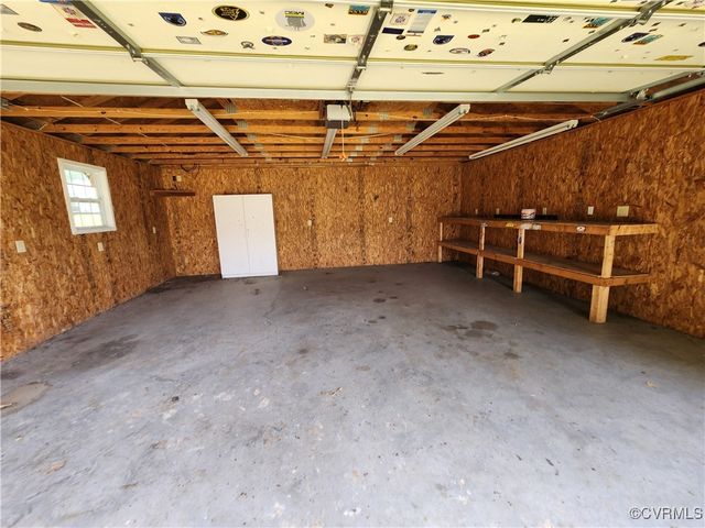 25521 Ferndale Rd, Petersburg, VA 23803