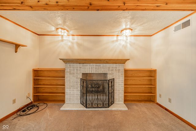 2922 Harbur Boulevard, Anderson, IN 46011