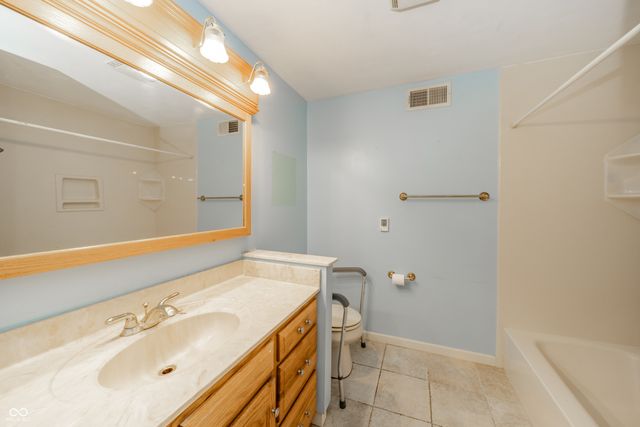 2922 Harbur Boulevard, Anderson, IN 46011