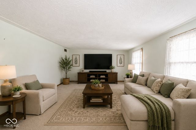 2922 Harbur Boulevard, Anderson, IN 46011