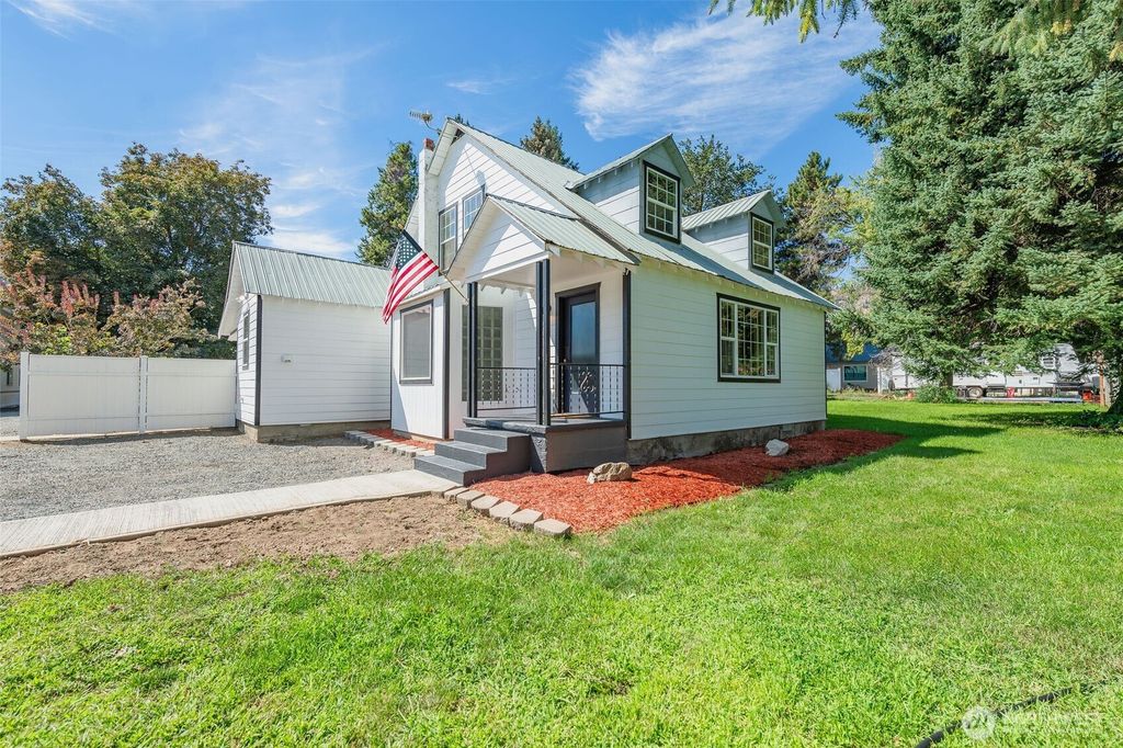 5903 Pioneer Drive, Cashmere, WA 98815