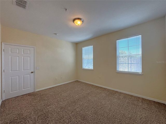 6663 QUEENS BOROUGH AVENUE 303, Orlando, FL 32835