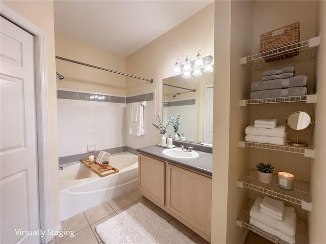 6663 QUEENS BOROUGH AVENUE 303, Orlando, FL 32835