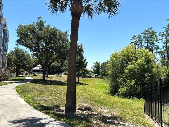 6663 QUEENS BOROUGH AVENUE 303, Orlando, FL 32835