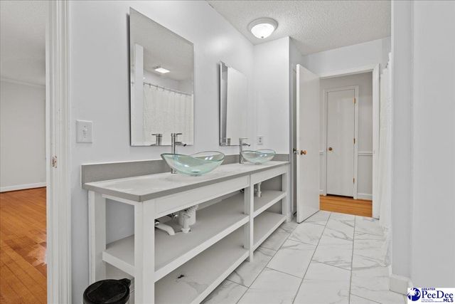 1305 Salem Rd, Hartsville, SC 29550