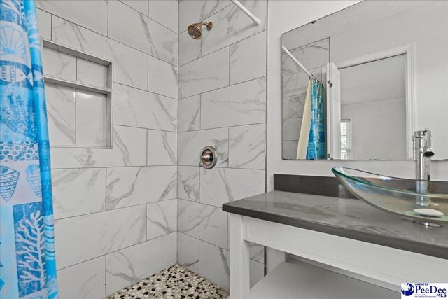 1305 Salem Rd, Hartsville, SC 29550