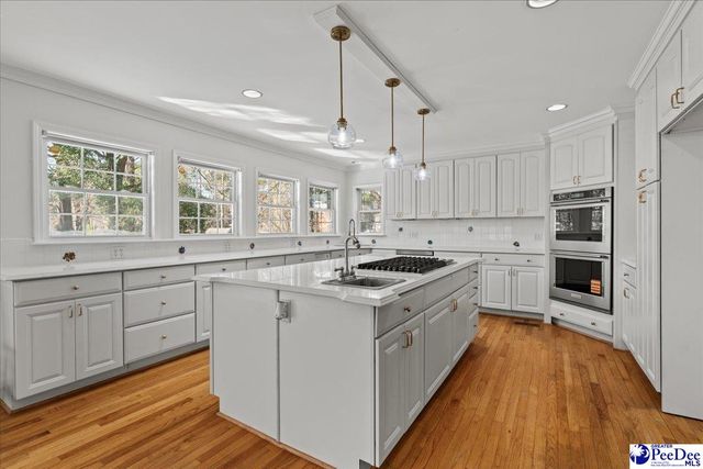 1305 Salem Rd, Hartsville, SC 29550