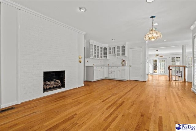 1305 Salem Rd, Hartsville, SC 29550