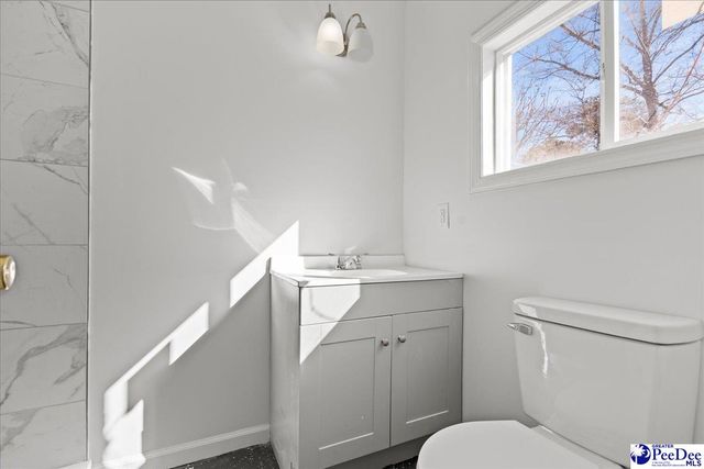 1305 Salem Rd, Hartsville, SC 29550