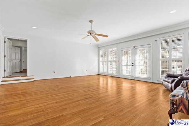 1305 Salem Rd, Hartsville, SC 29550