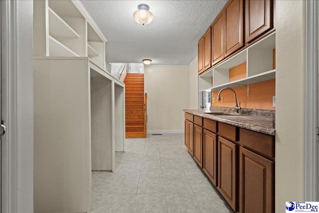 1305 Salem Rd, Hartsville, SC 29550