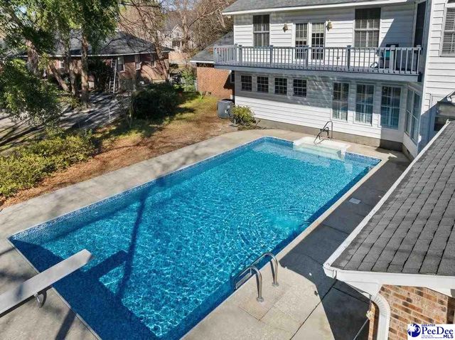 1305 Salem Rd, Hartsville, SC 29550