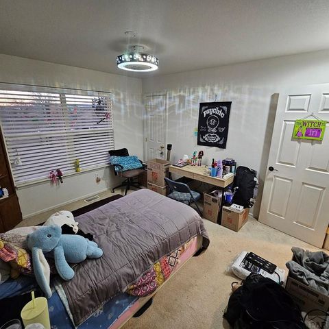 1286 N Ladonia Dr, Pueblo, CO 81007