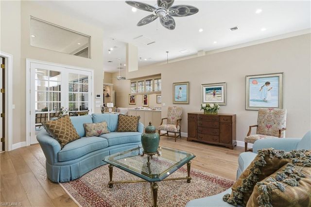 7976 Grand Bay DR 5, Naples, FL 34108