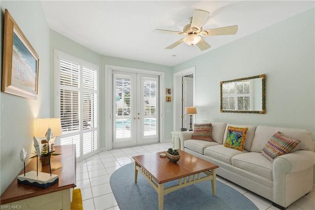 7976 Grand Bay DR 5, Naples, FL 34108