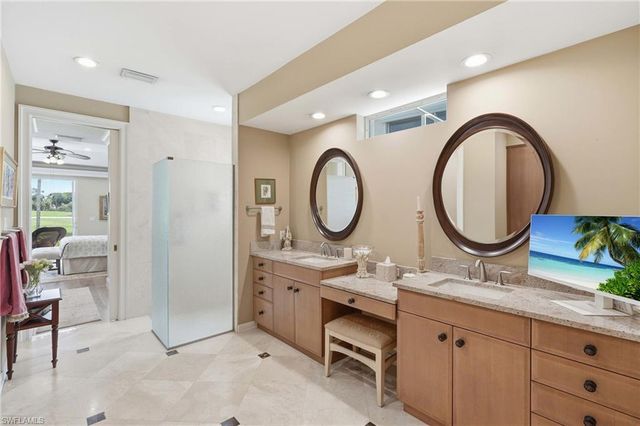 7976 Grand Bay DR 5, Naples, FL 34108